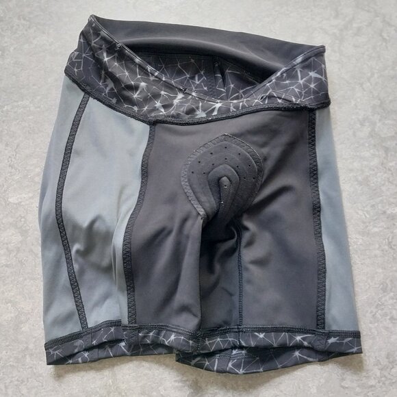 Lululemon Pedal Pace Bike Short w/ Padding 6 - Picture 4 of 11